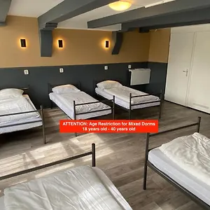 Xplore 호스텔