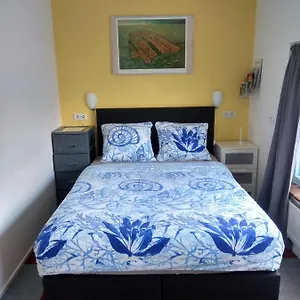 Holy Dove Bed & Breakfast Amsterdam